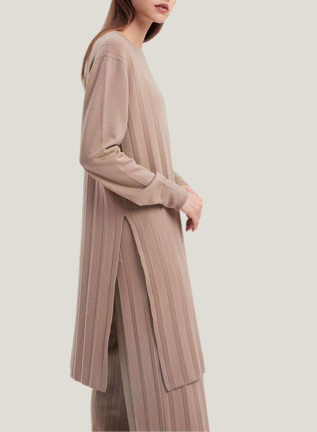 Mellow Split Pure Merino Wool Midi Top