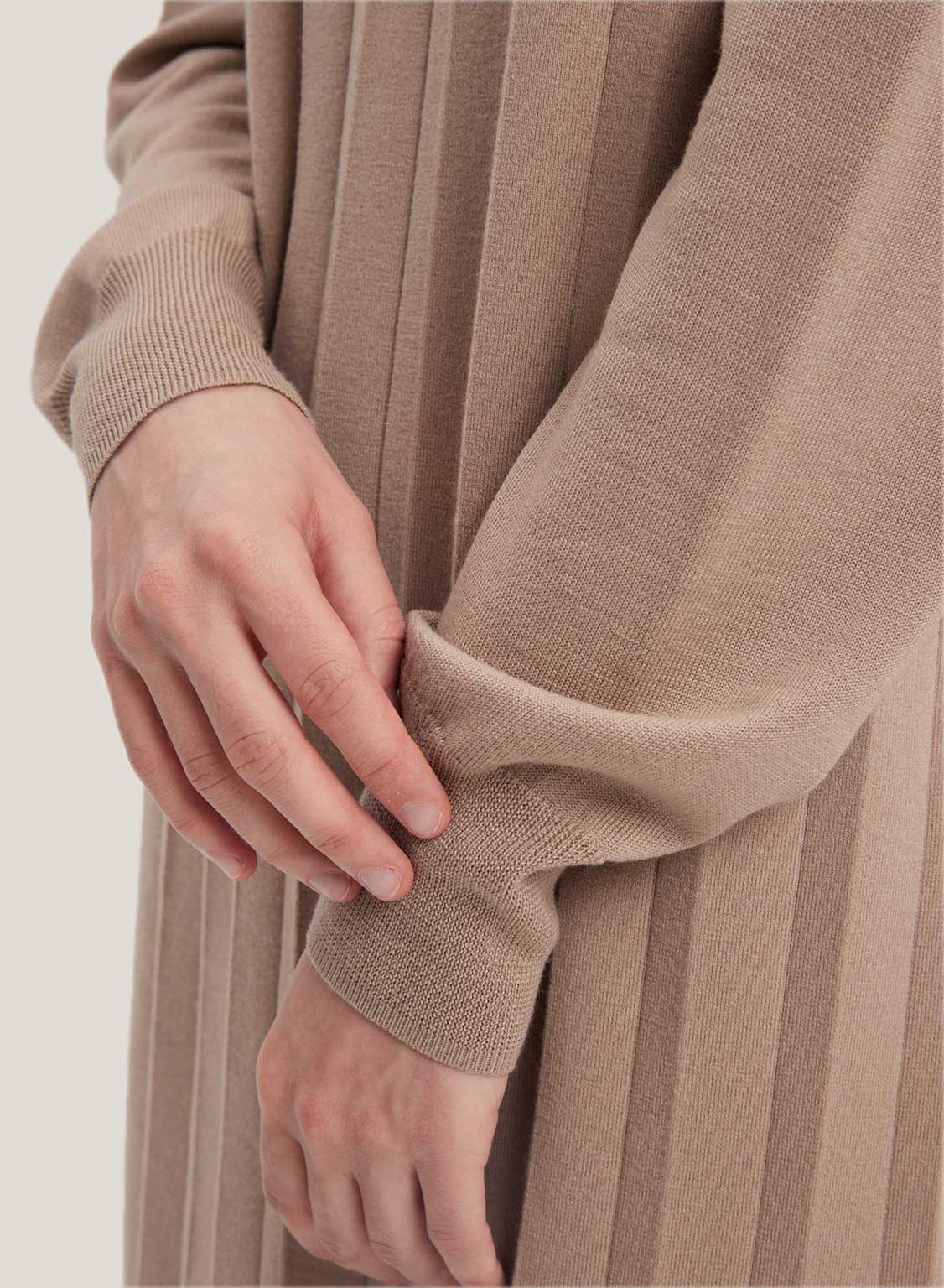 Mellow Split Pure Merino Wool Midi Top