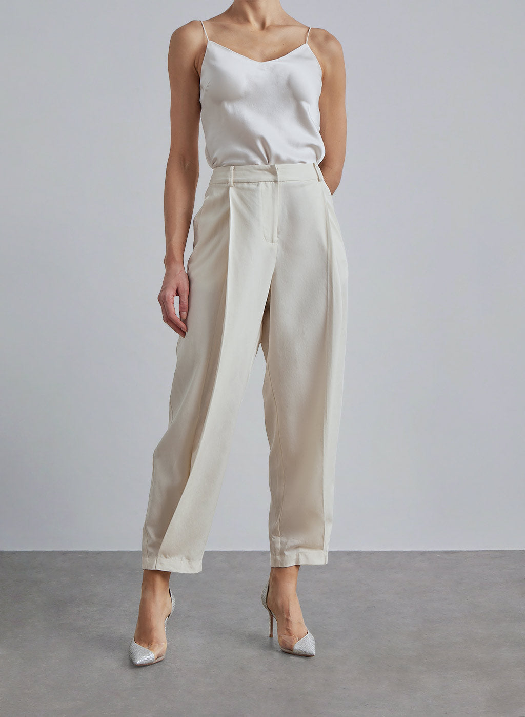 Linen-Blend Tapered Pants