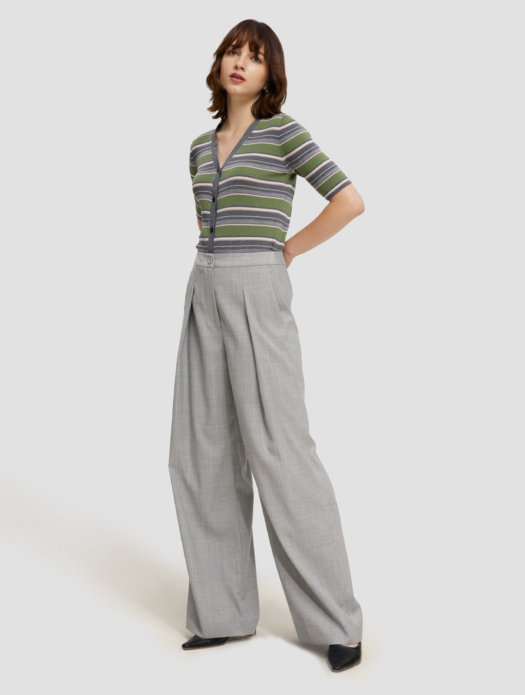 Pleated Wide Leg Pant- whole body -gray