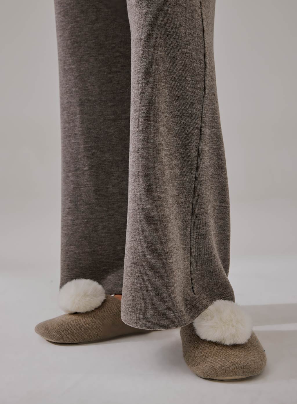 Loose-Fit Pocket Pants